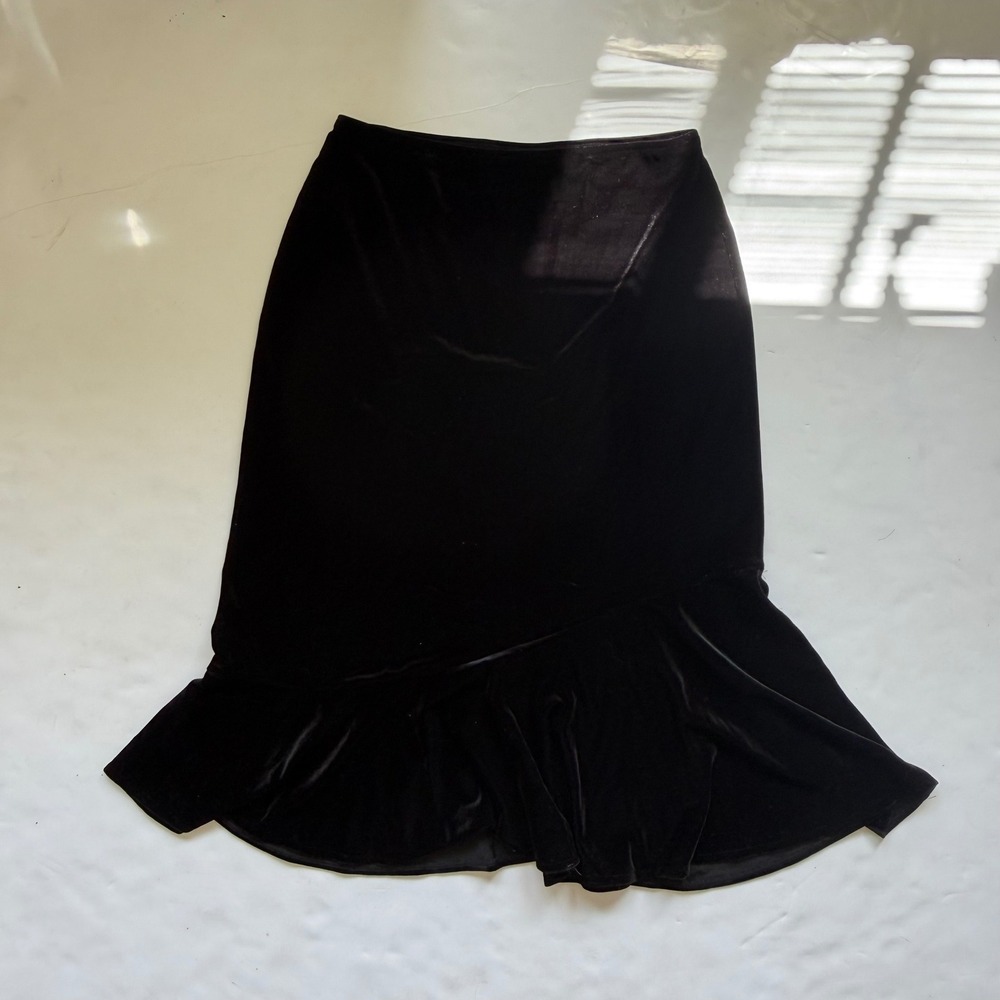 New York & Company Black Velvet Fishtail Midi Skirt Asymmetrical Ruffle Hem y2k